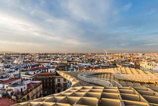 Seville Jan 2016 (5) 763  - Around and about the Metropol Parasol in Plaza de la Encarnacion at the other end of the day this time - waiting for the sunset