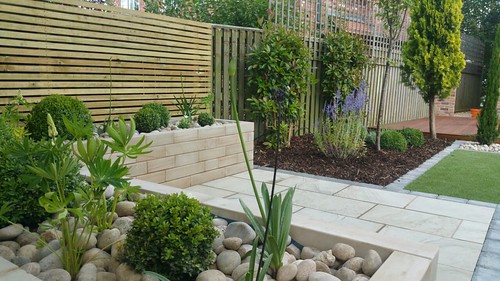 Landscape Gardening Wilmslow -  Decking Paving and Artificial Lawn Image 19