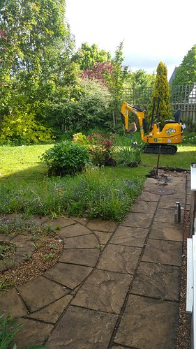 Landscape Gardening Wilmslow -  Decking Paving and Artificial Lawn Image 4