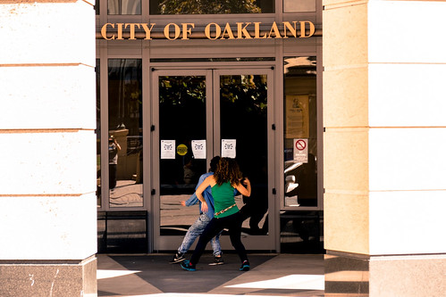 Oakland dancers ©  specchio.nero