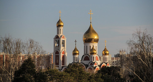    \ Cathedral of Saint George in Odintsovo ©  Valeri Pizhanski