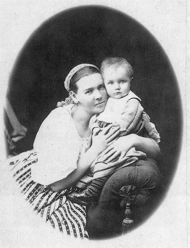 T.A. Karelina with her nurse ©  Sergey G