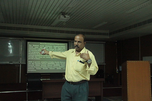 Dr. Vanayana - Managing ICT projects <a style="margin-left:10px; font-size:0.8em;" href="http://www.flickr.com/photos/47929825@N05/24586311105/" target="_blank">@flickr</a>