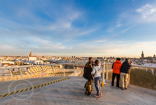 Seville Jan 2016 (5) 769  - Around and about the Metropol Parasol in Plaza de la Encarnacion at the other end of the day this time - waiting for the sunset