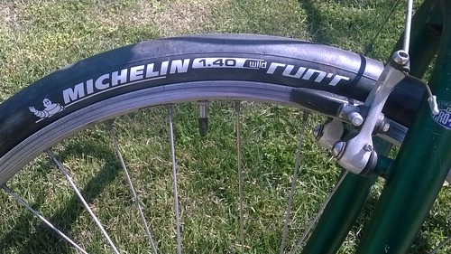 Michelin 26 inch Run'r 1.4 inch tires ©  Michael Neubert