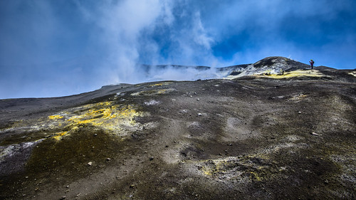Mount Etna ©  kuhnmi