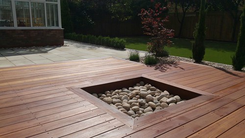 Landscape Gardening Wilmslow -  Decking Paving and Artificial Lawn Image 14