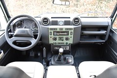 Land Rover Defender 90 Heritage (2015).