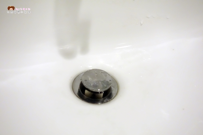 AIMEDIA艾美廸雅 廁所去污橡皮擦 馬桶尿垢去除方法 (5).JPG