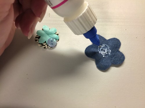 using glue for floral pin