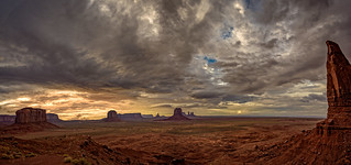 Monument Valley-HDR-Pano