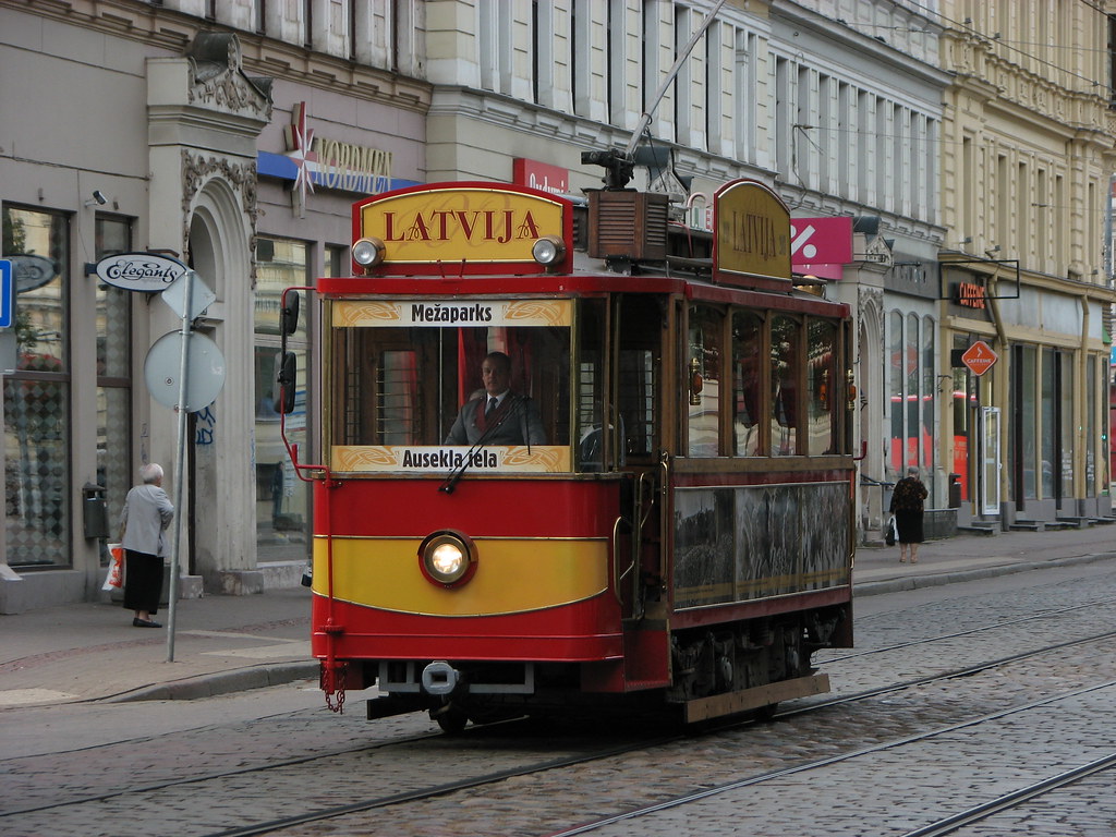 : Retro-tram.Riga