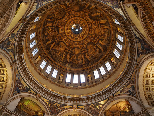 St. Paul's Cathedral dome ©  Dmitry Djouce