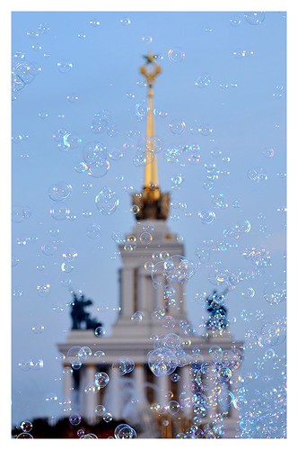 Trough the Bubbles ©  Pavel Medziun