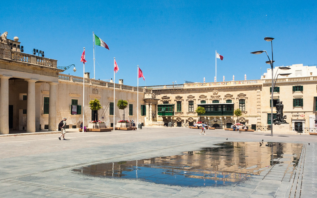 фото: St George’s Square, Valletta