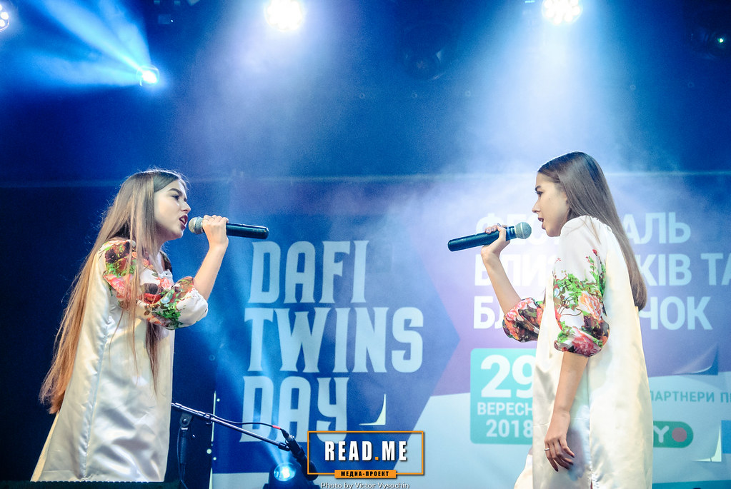 : Dafi Twins Day