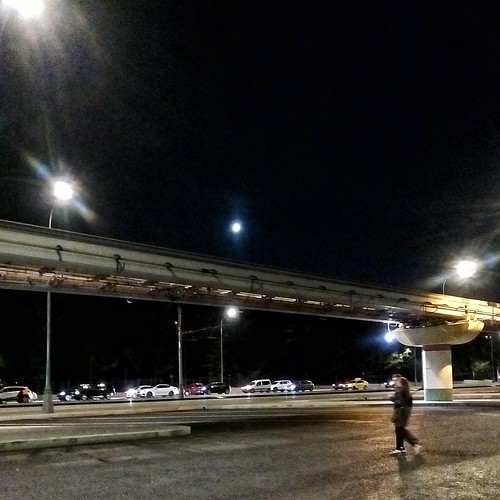 Moon over monorail ©  sergej xarkonnen
