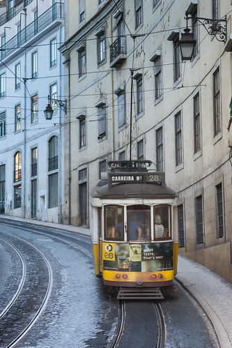 Tram 28, Lisbon ©  kuhnmi