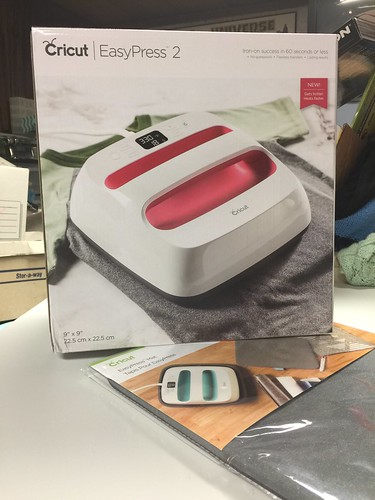 new EasyPress 2 in box