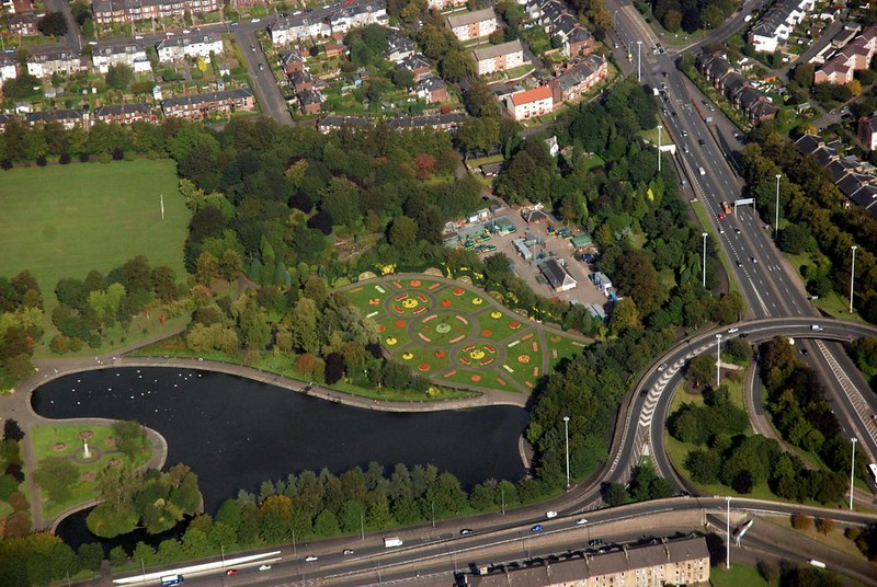 Glasgow Park from the air<br/>© <a href="https://flickr.com/people/17334682@N00" target="_blank" rel="nofollow">17334682@N00</a> (<a href="https://flickr.com/photo.gne?id=4726629657" target="_blank" rel="nofollow">Flickr</a>)