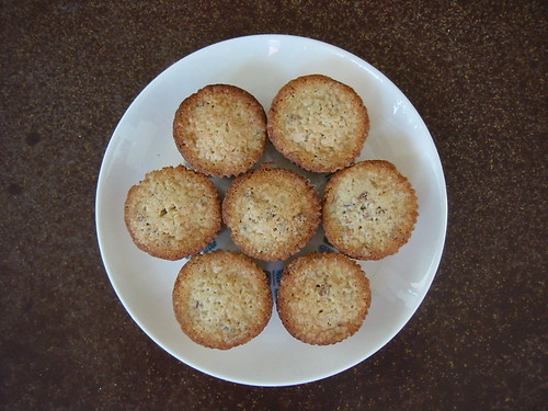 cherry-pecan pound cupcakes