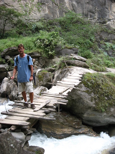 Hiking the Tiger Leaping Gorge in China