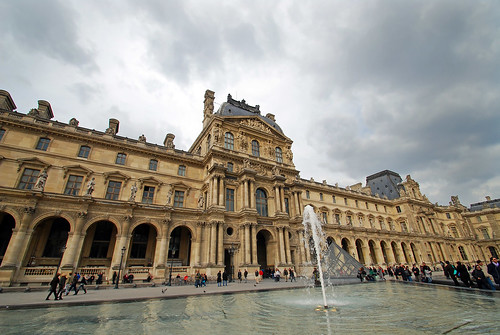 Louvre Museum21