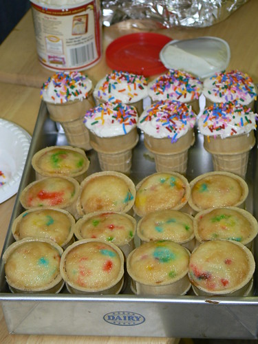Cupcake cones - YUMMY!