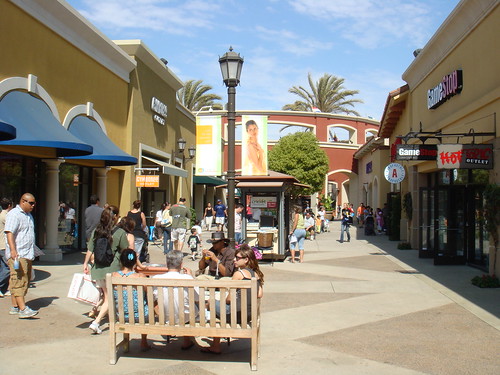Shop the Best Factory Outlet Centers in San Diego