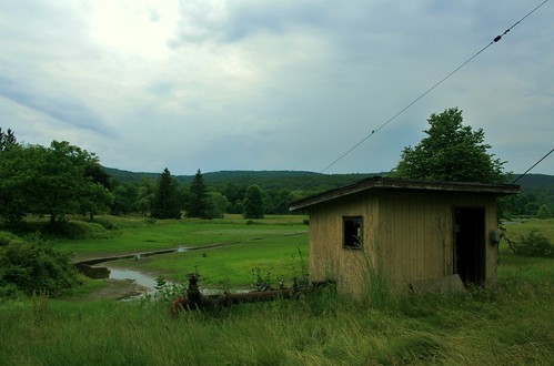 Golf course irrigation well shack
