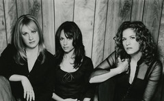 publicity photo of The Bangles