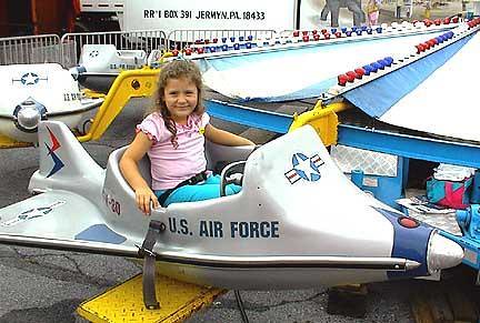 08-29-03-Rachel on Airplane Ride Atown Fair