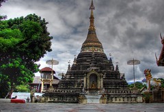 Stupa at Wat Chetawan