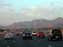 commuting in Phoenix (by: Octavio Heredia, creative commons  license)