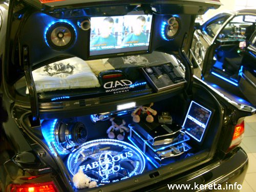 NICE MODIFIED INTERIOR & AUDIO SYSTEM IN CAR ENTERTAINMENT