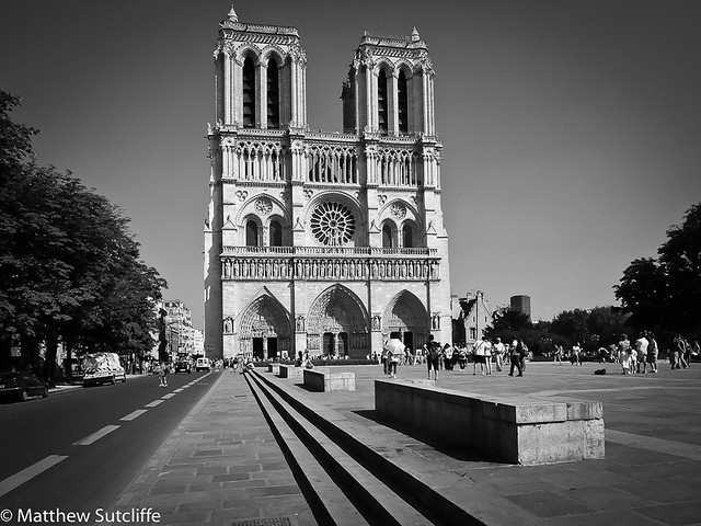Notre Dame in B/W