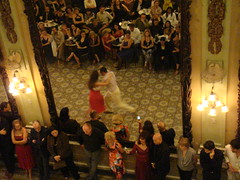 Milonga Real - na Confeitaria Colombo - Rio de Janeiro - BAILE DE TANGO canjinha da dupla de dançarinos argentinos Roberto Herrera e Tamara Bisceglia.
