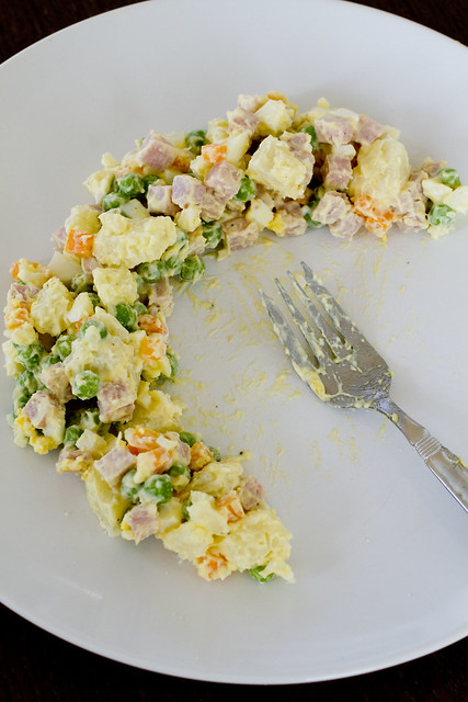 potato salad on plate