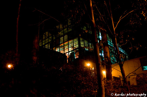 campus building by the che cafe