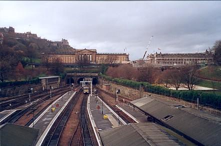North End of Edinburgh (Waverly) Station