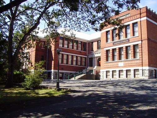 Lampson Street School, 670 Lampson St, Victoria, BC (2021)