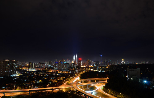Kuala Lumpur city skyline2_ISO100