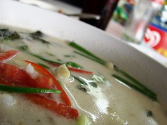 Spicey chicken soup with coconut