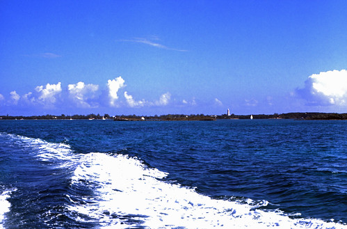 Bahamas 1989 (466) • <a style="font-size:0.8em;" href="http://www.flickr.com/photos/69570948@N04/24941863125/" target="_blank">Auf Flickr ansehen</a>
