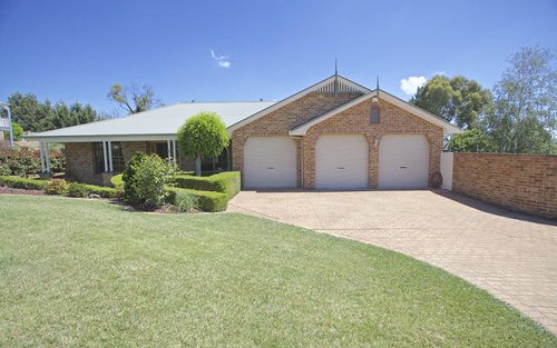 3 Dunoon Place, Bathurst NSW