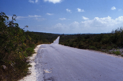 Bahamas 1989 (750) Long Island • <a style="font-size:0.8em;" href="http://www.flickr.com/photos/69570948@N04/26143536762/" target="_blank">Auf Flickr ansehen</a>