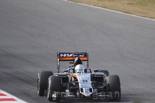 Alfonso Celis in the Force India in Formula One Winter Testing 2016