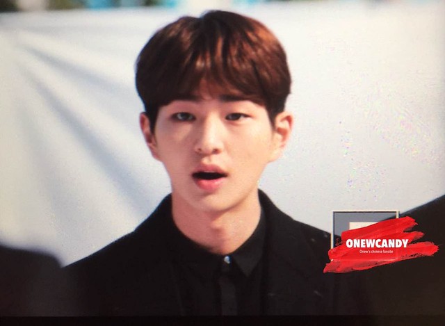 160328 Onew @ '23rd East Billboard Music Awards' 25832088440_a96c0f4a65_z