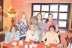 3190. De pie. Isabel Lamarque, Miriam Longoria y Evelyn de Wheeler. Sentadas. Loida Ramírez de Salinas, Minerva Ojeda y Adriana Uribe.