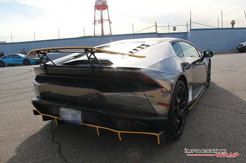 DMC Lamborghini Huracan by Impressive Wrap
